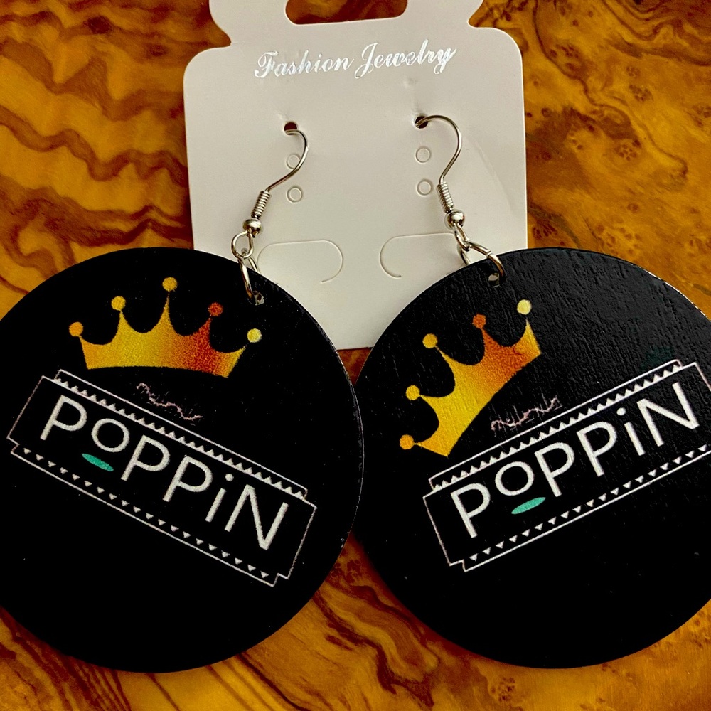 “Crown Poppin” wooden earrings